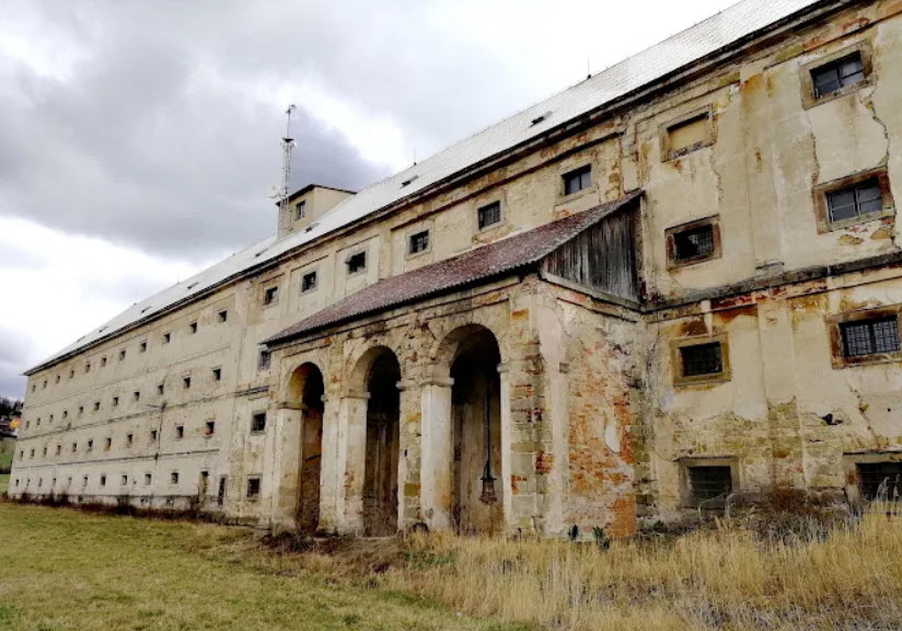 Zámek Vokšice, Czech Republic (Czechia)